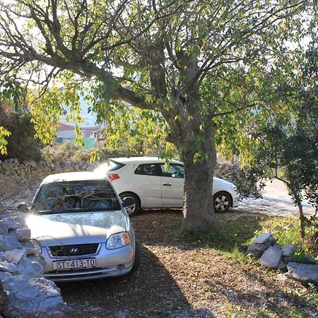 Сasa de vacaciones Family Friendly House With A Swimming Pool Vinisce, Trogir - 7510 *