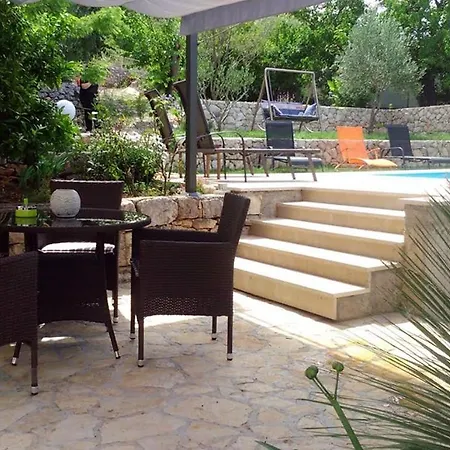 度假居 Family Friendly House With A Swimming Pool Vinisce, Trogir - 7510