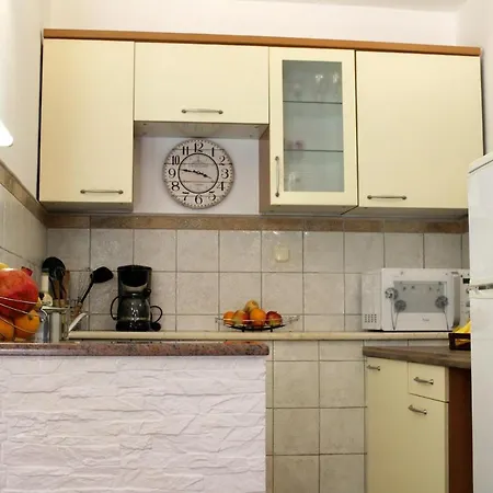 Family Friendly House With A Swimming Pool Vinisce, Trogir - 7510 度假居 Vinišće