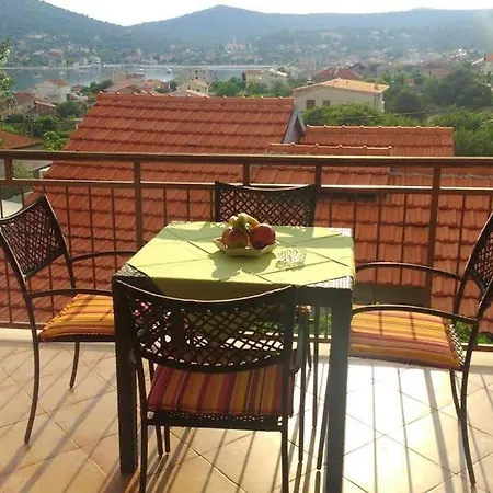 Family Friendly House With A Swimming Pool Vinisce, Trogir - 7510 度假居 *